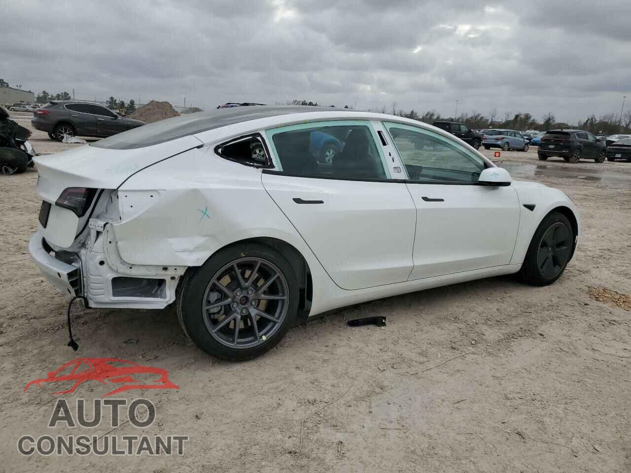 TESLA MODEL 3 2023 - 5YJ3E1EA7PF666077