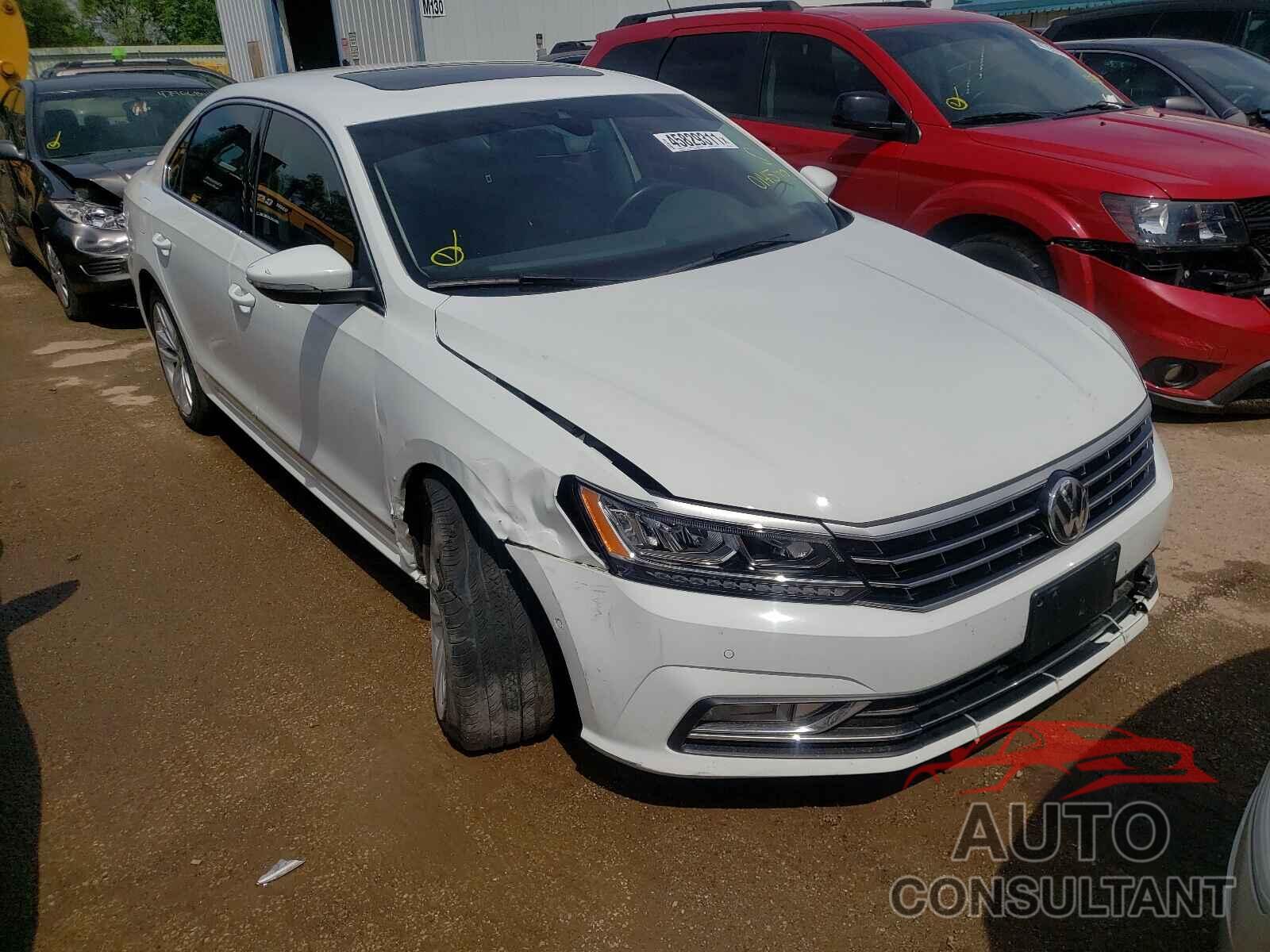 VOLKSWAGEN PASSAT 2018 - 1VWCA7A35JC014579