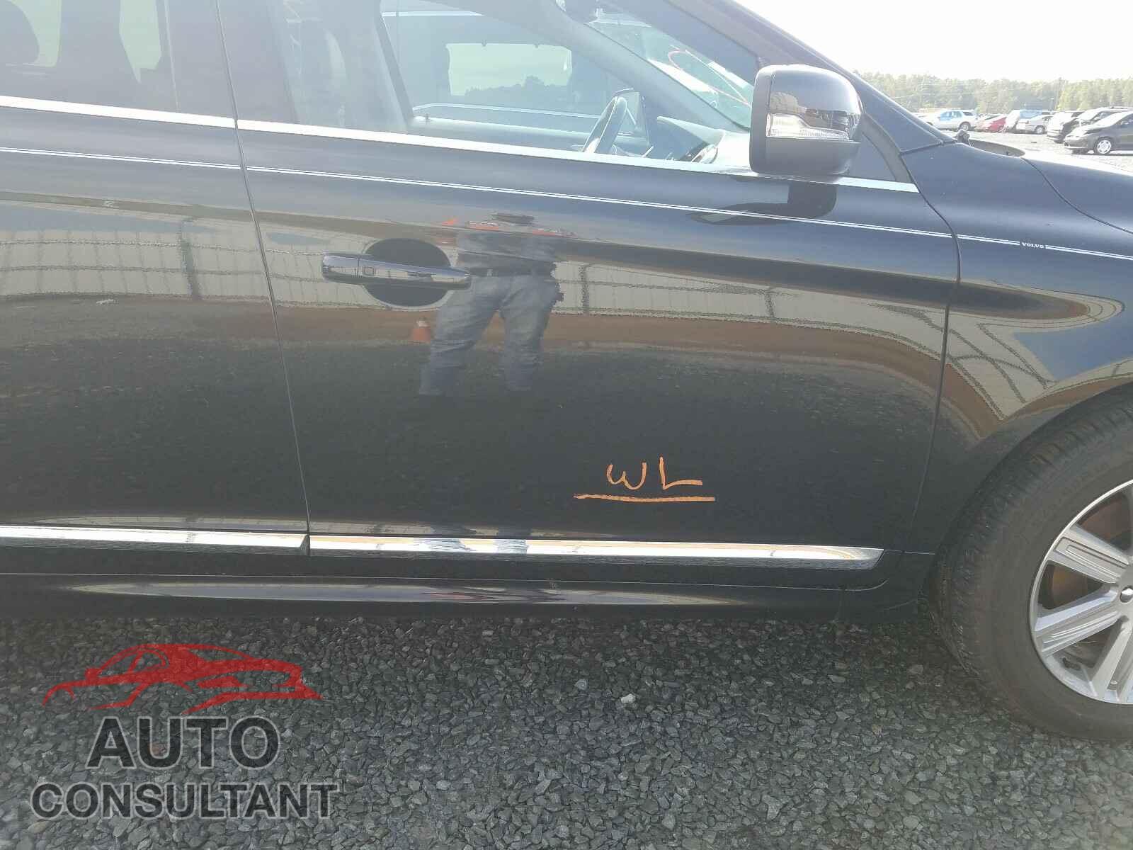 VOLVO XC60 2017 - YV440MDU3H2008600