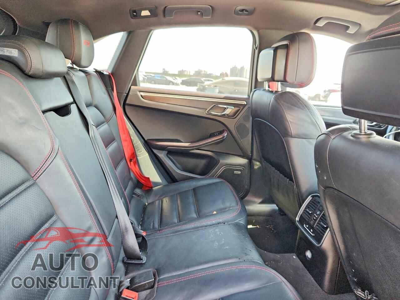 PORSCHE MACAN 2017 - WP1AG2A55HLB51513