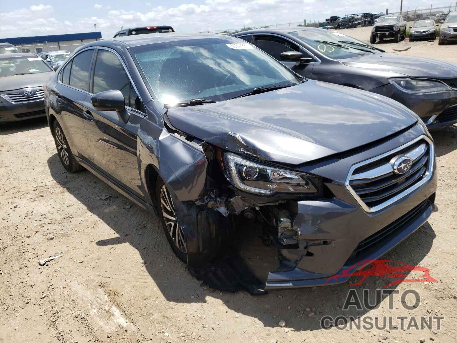 SUBARU LEGACY 2019 - 4S3BNAF67K3019206