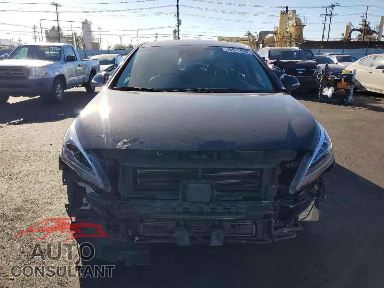 HYUNDAI SONATA 2016 - KMHE54L22GA031679