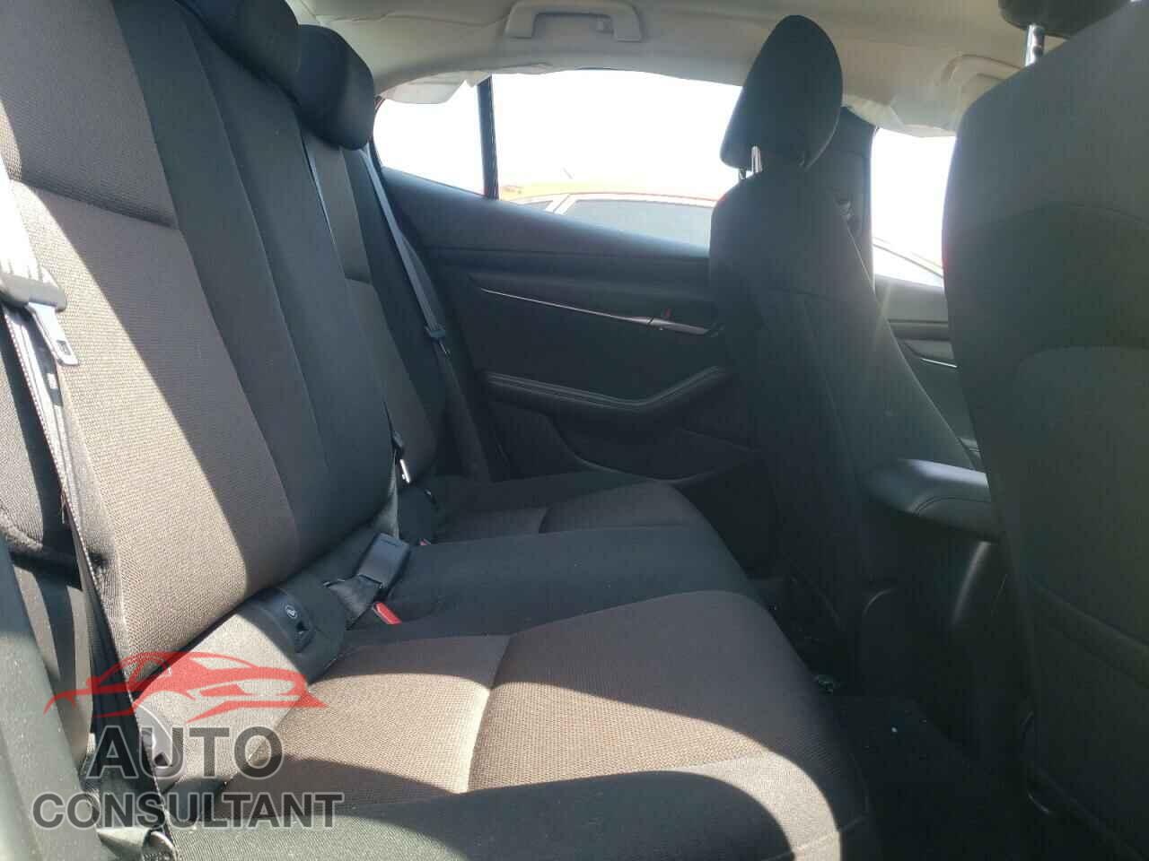 MAZDA 3 2019 - 3MZBPABL5KM114042