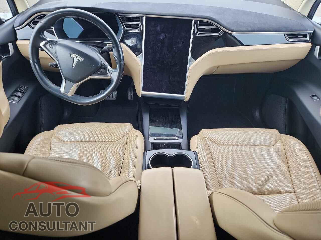 TESLA MODEL X 2016 - 5YJXCAE29GF007143