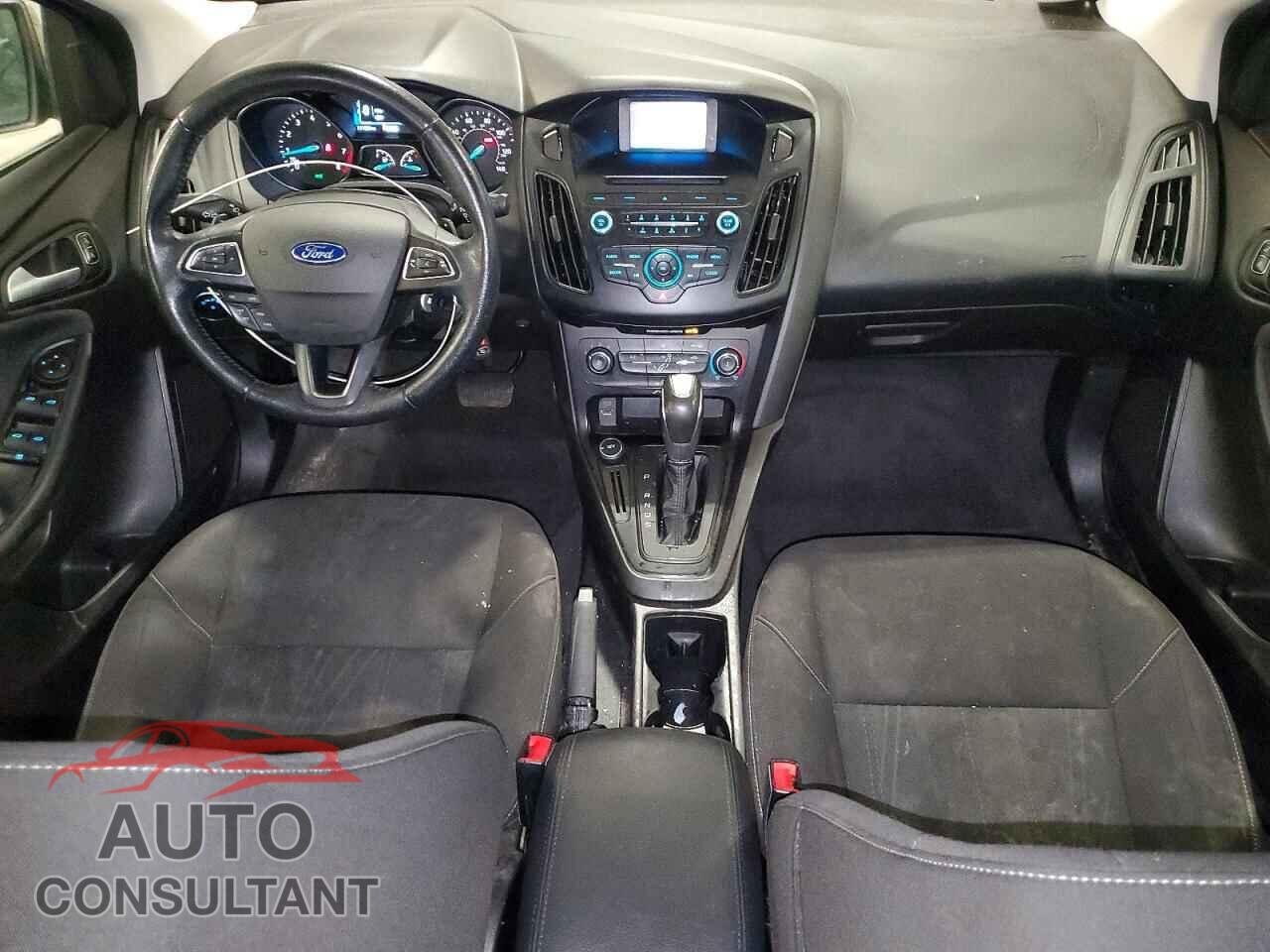 FORD FOCUS 2015 - 1FADP3F20FL220632