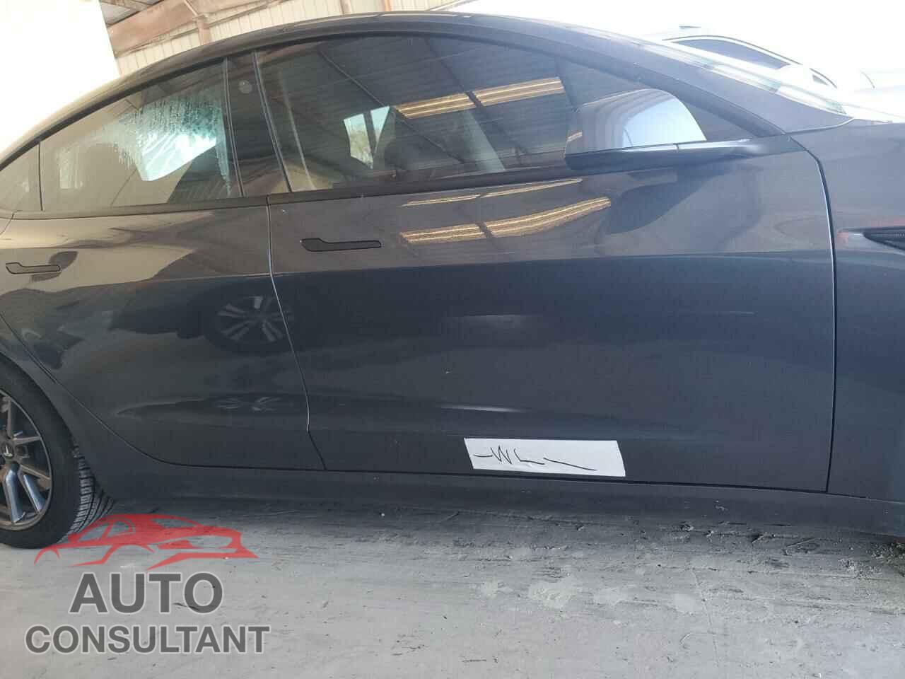 TESLA MODEL 3 2022 - 5YJ3E1EB0NF323827