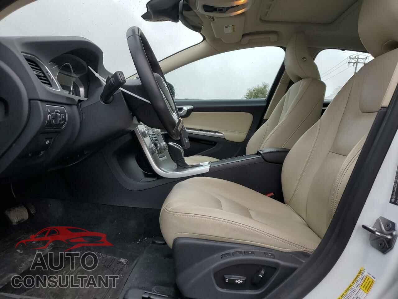 VOLVO S60 2017 - LYV402TK5HB195764