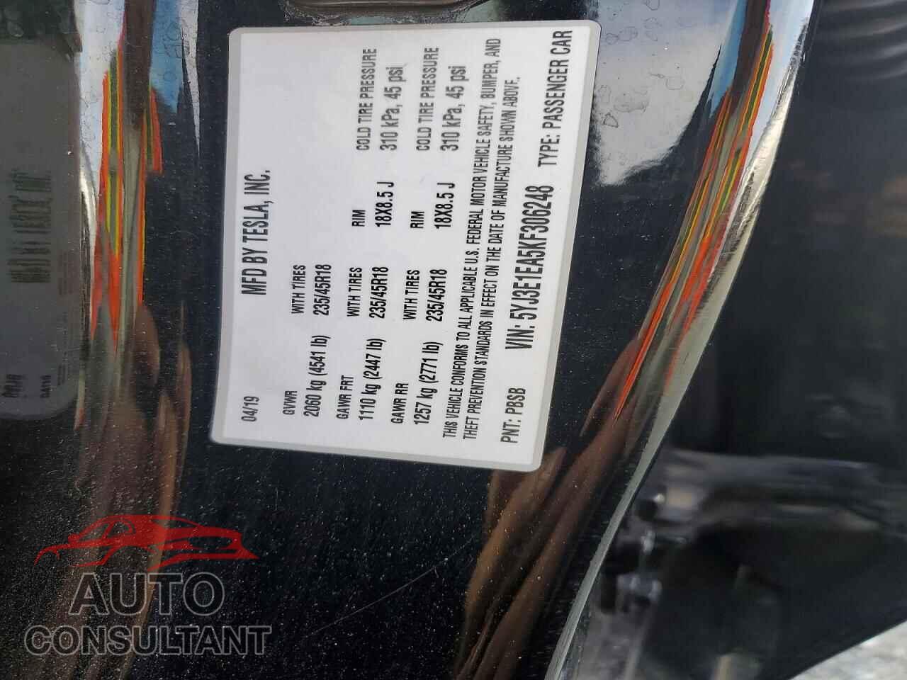 TESLA MODEL 3 2019 - 5YJ3E1EA5KF306248