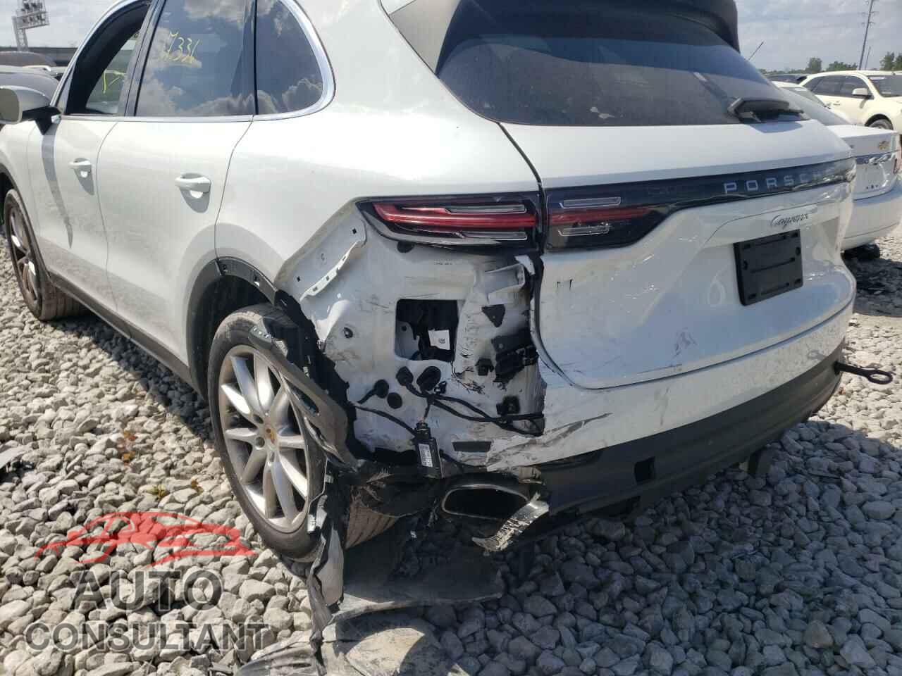 PORSCHE CAYENNE 2019 - WP1AA2AY5KDA17081