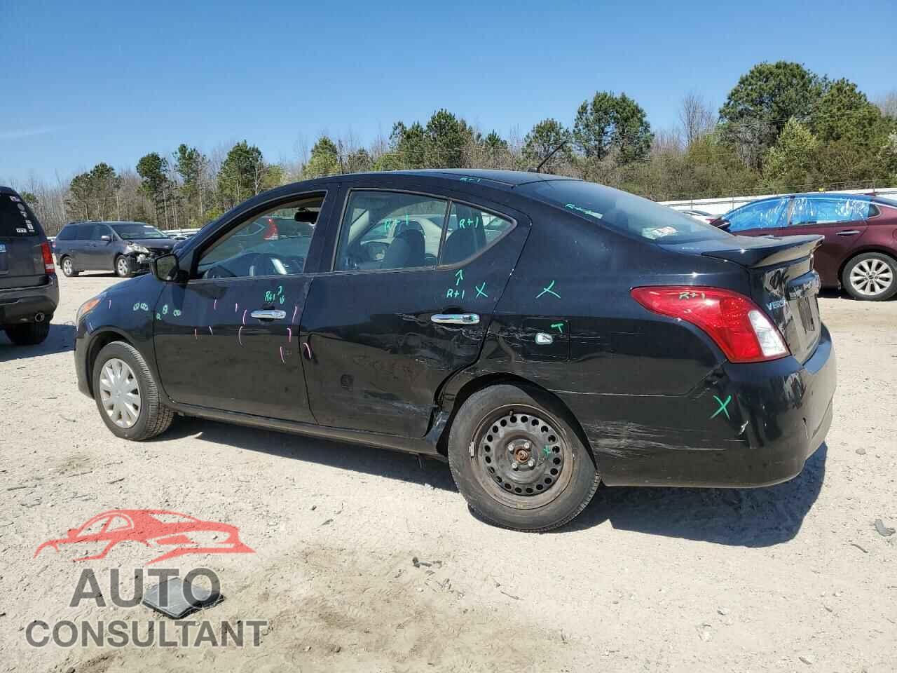 NISSAN VERSA 2017 - 3N1CN7AP3HL842383