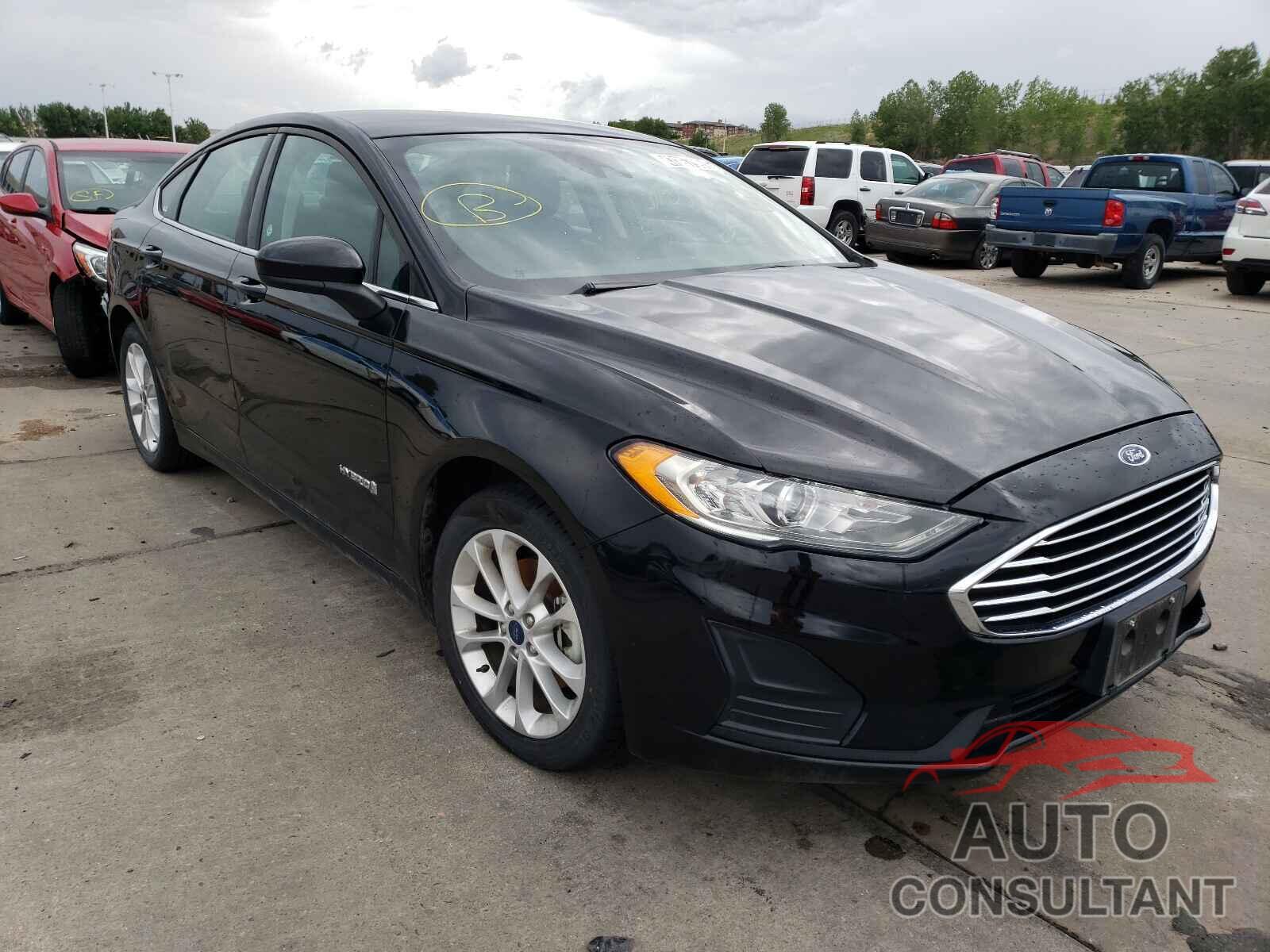FORD FUSION 2019 - 3FA6P0LU6KR261565