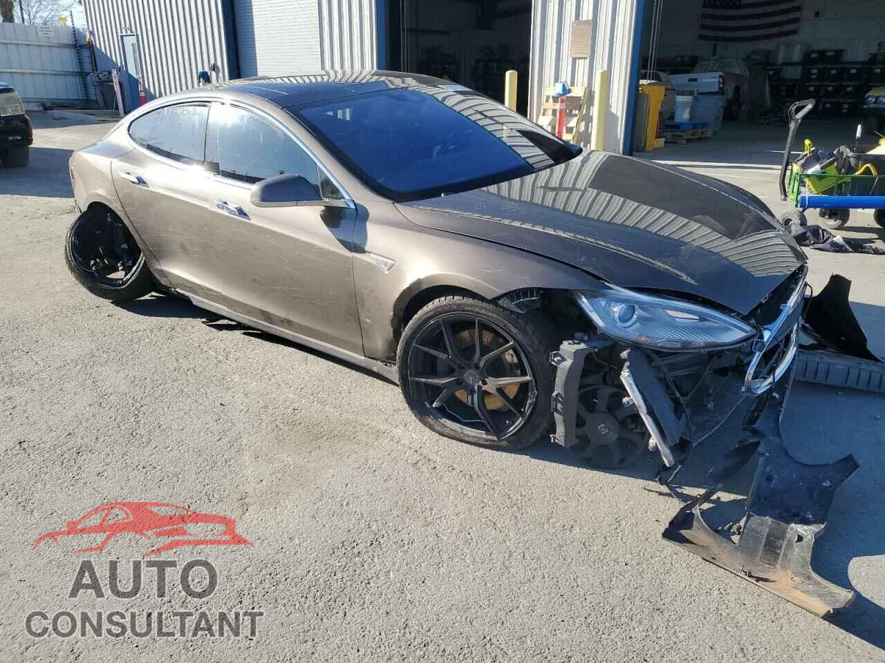 TESLA MODEL S 2015 - 5YJSA1E2XFF110960