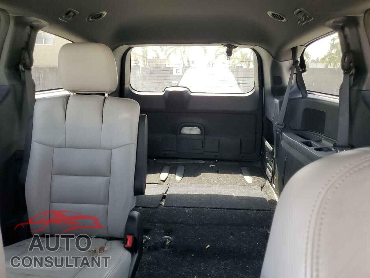 DODGE CARAVAN 2017 - 2C4RDGBG3HR626013