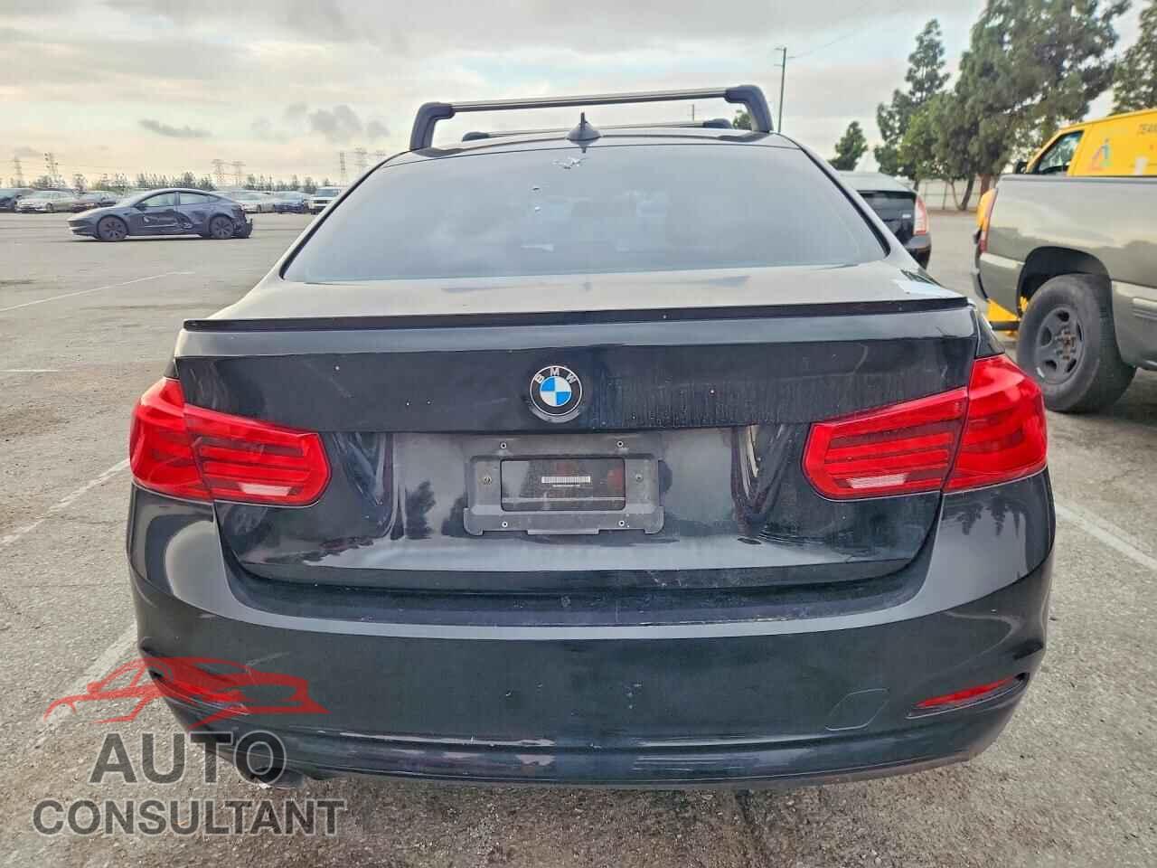 BMW 3 SERIES 2016 - WBA8E1G54GNU11231
