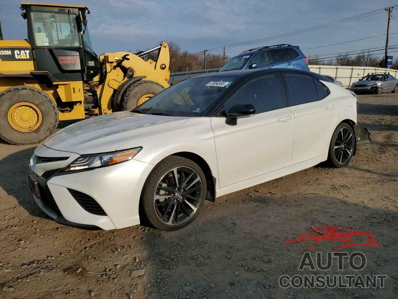TOYOTA CAMRY 2019 - 4T1B61HK5KU281884