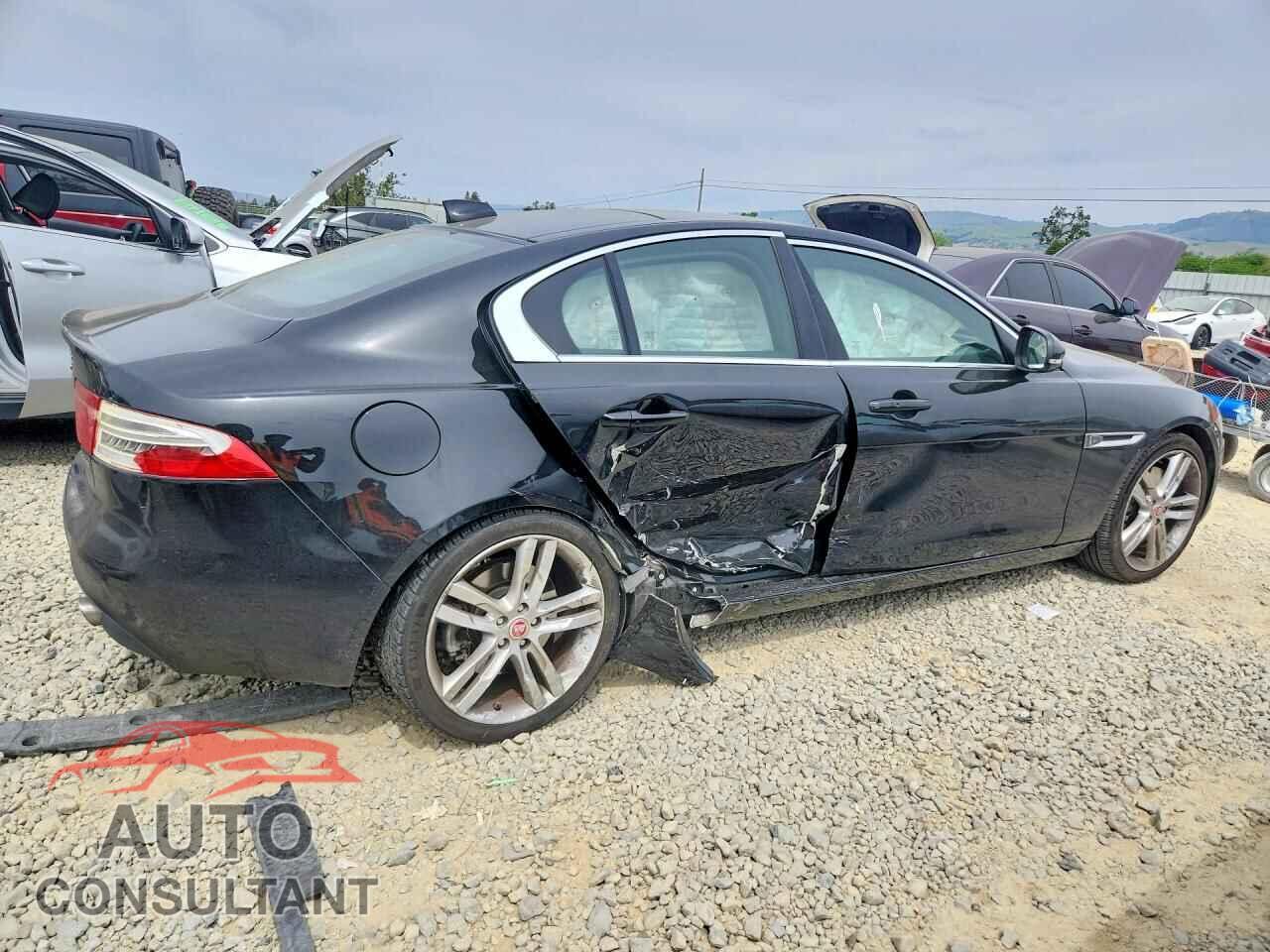JAGUAR XE 2017 - SAJAE4BV7HA962955
