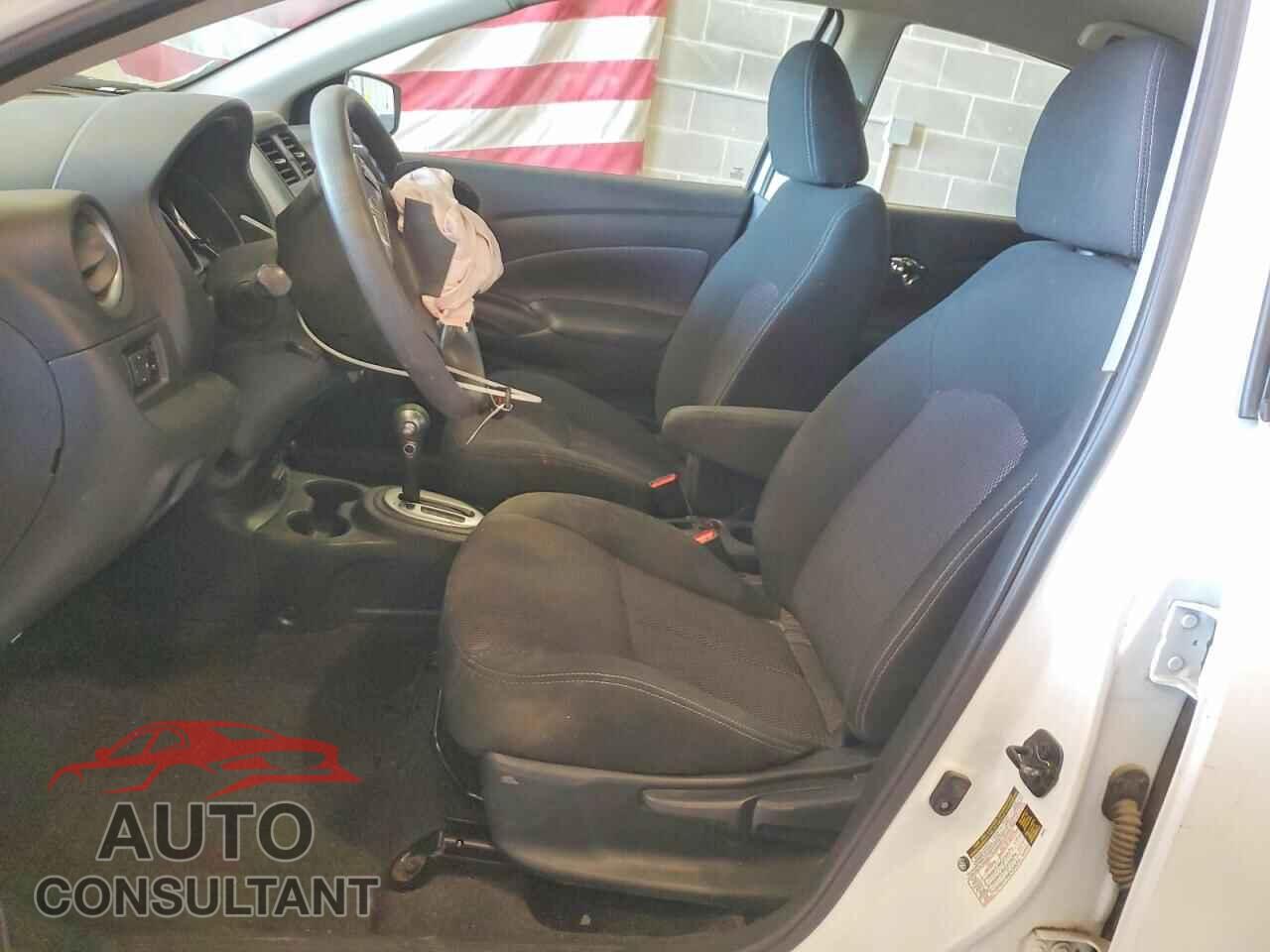 NISSAN VERSA 2017 - 3N1CN7AP3HL895262