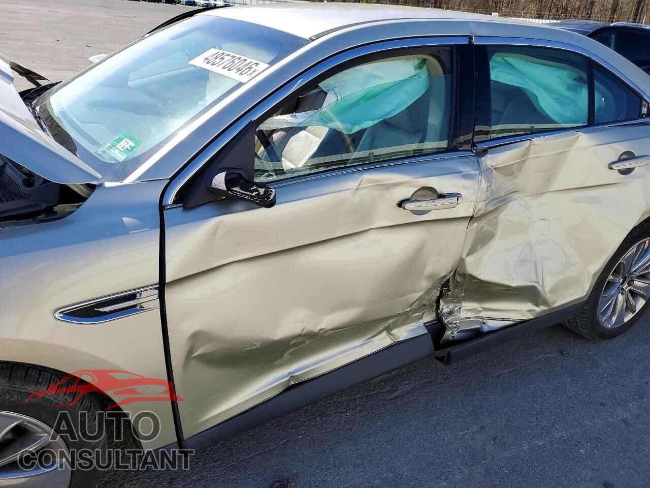 FORD TAURUS 2011 - 1FAHP2FW2BG128908