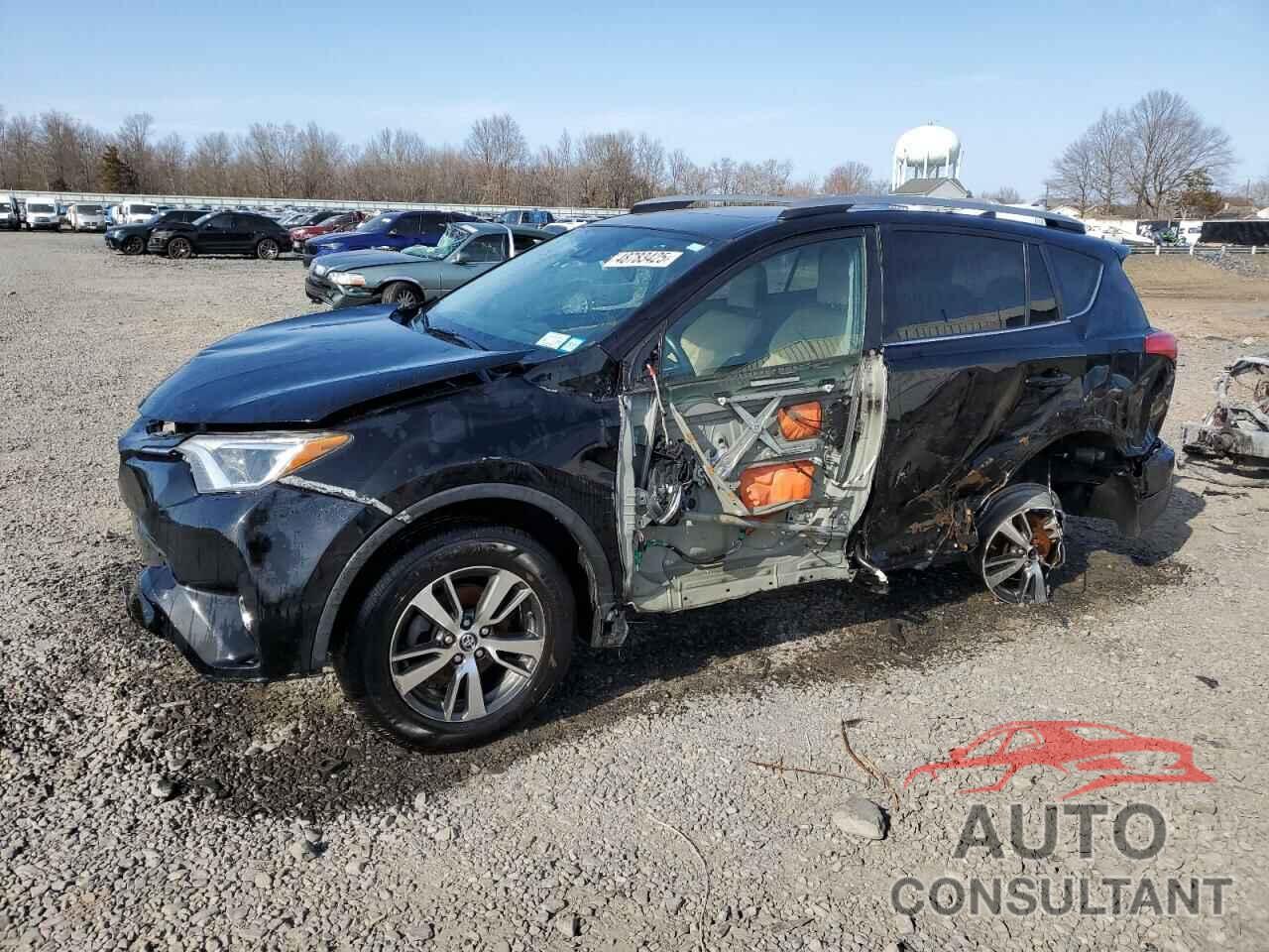 TOYOTA RAV4 2018 - 2T3RFREV9JW823151