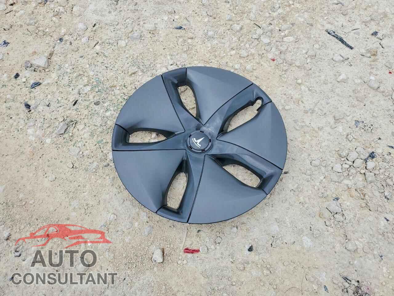 TESLA MODEL 3 2019 - 5YJ3E1EA4KF509227
