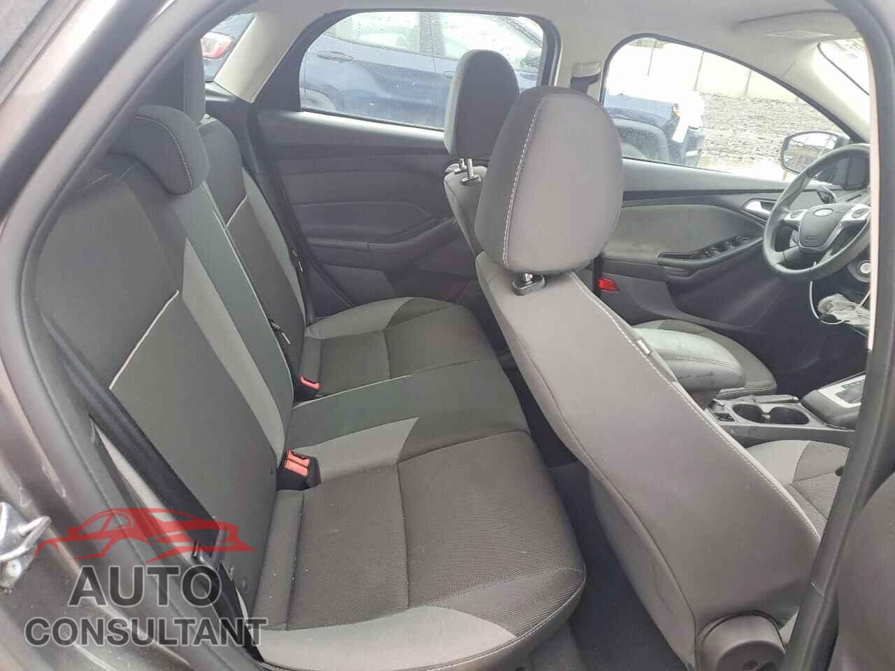FORD FOCUS 2014 - 1FADP3K28EL425295