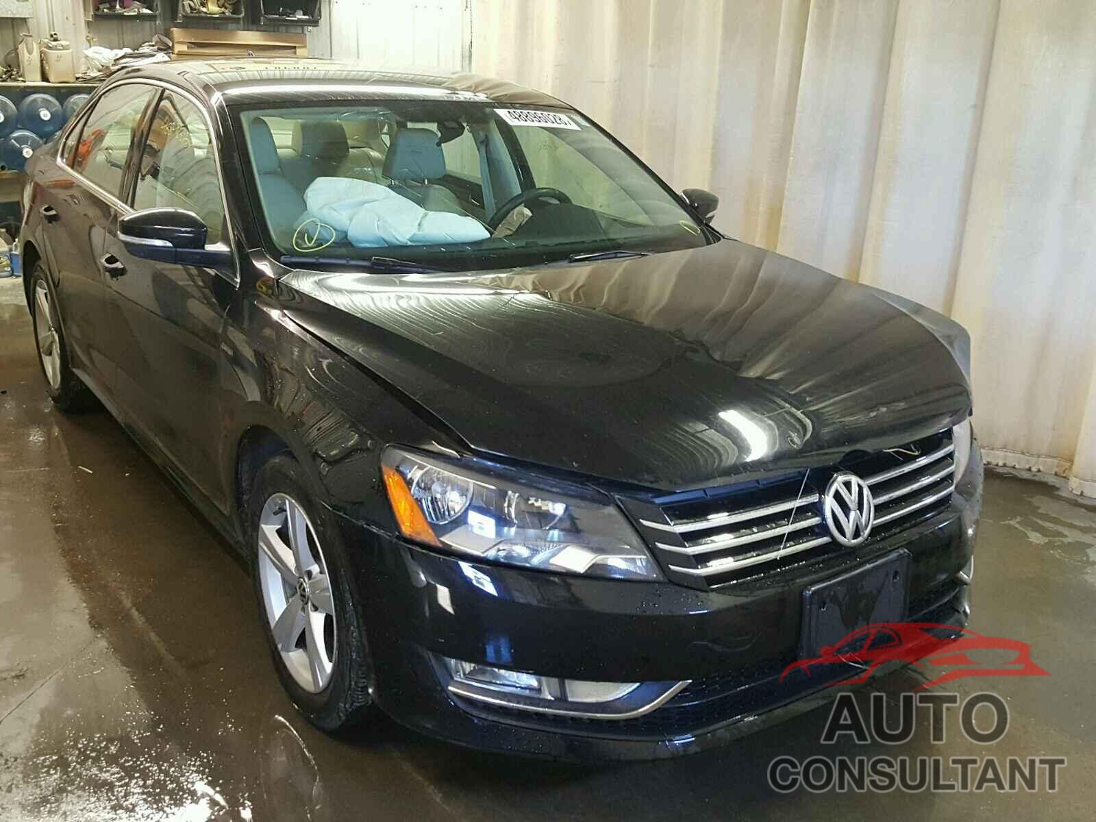 VOLKSWAGEN PASSAT 2015 - 1VWAT7A35FC117347
