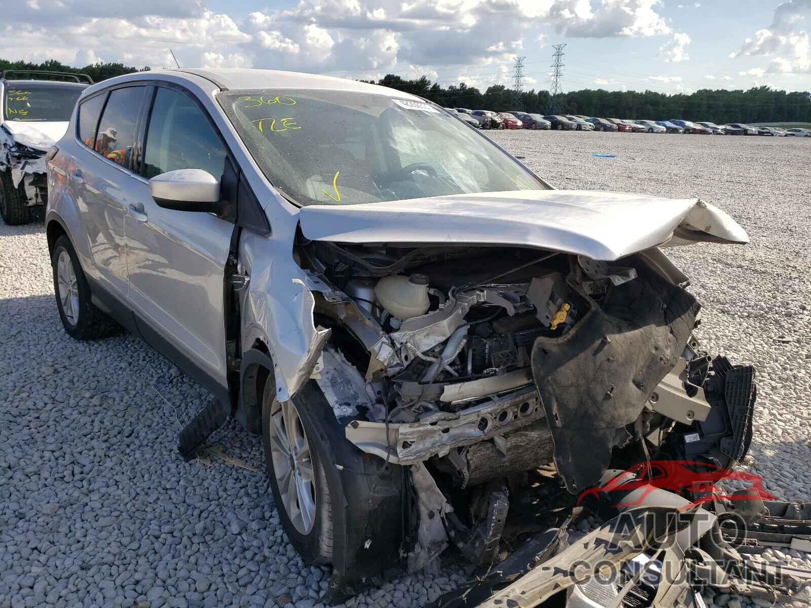 FORD ESCAPE 2017 - 1FMCU9GD0HUB03188
