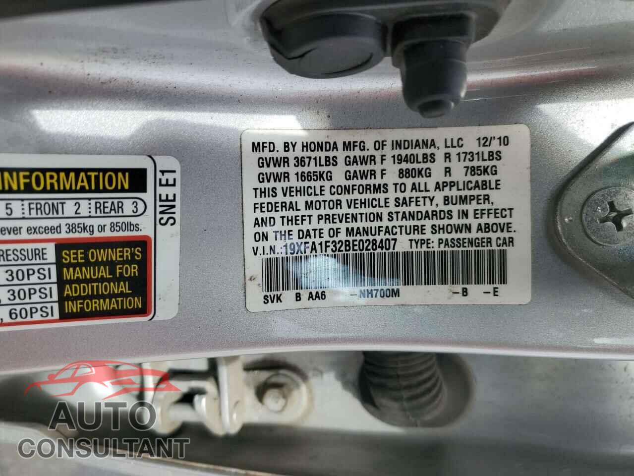 HONDA CIVIC 2011 - 19XFA1F32BE028407