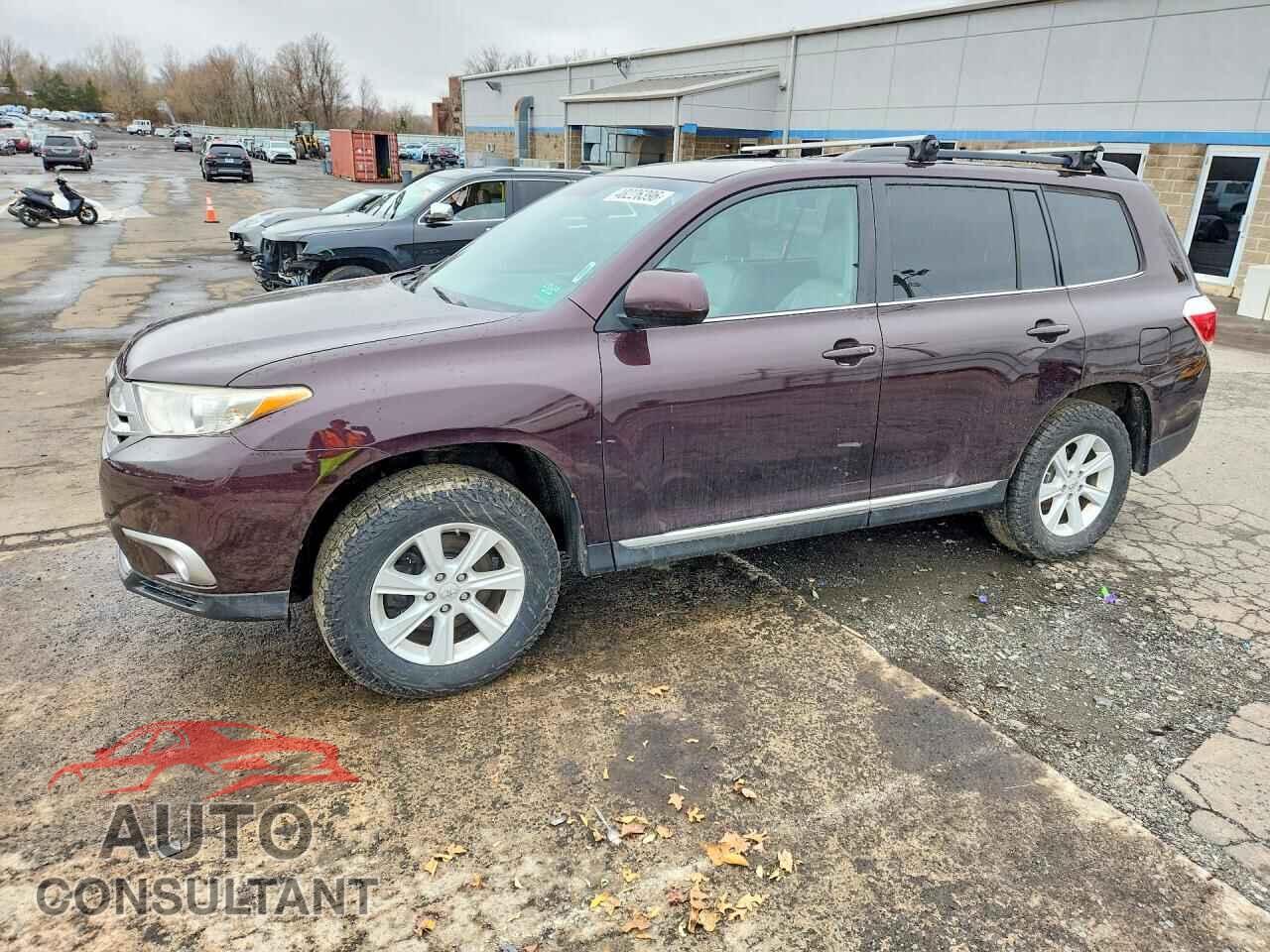 TOYOTA HIGHLANDER 2013 - 5TDBK3EH8DS249328