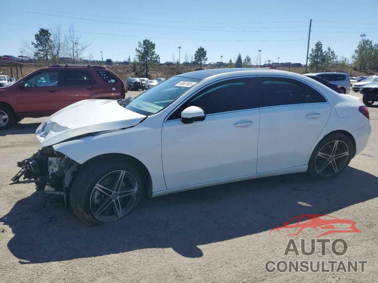 MERCEDES-BENZ A-CLASS 2019 - WDD3G4EB2KW000470