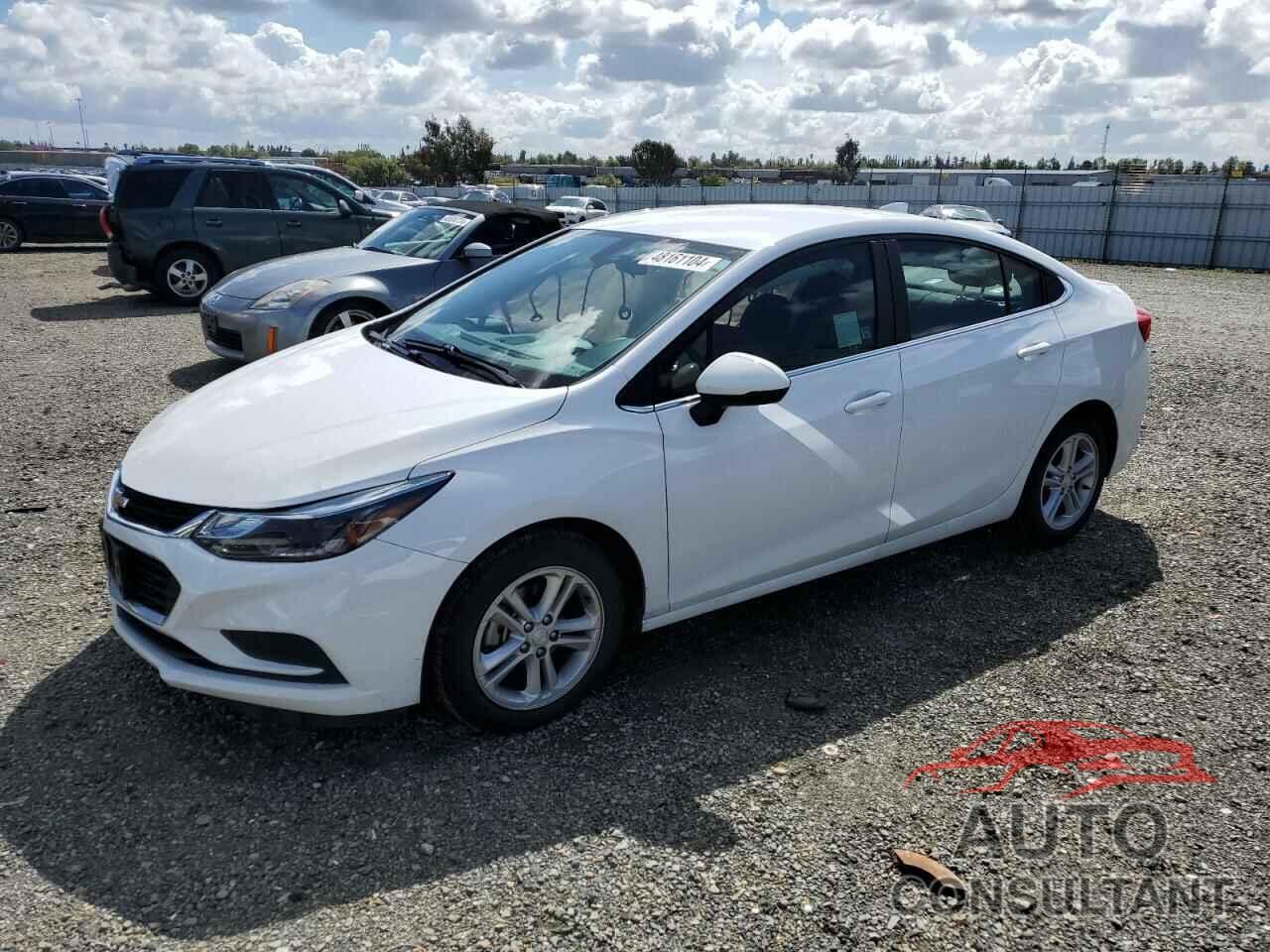 CHEVROLET CRUZE 2018 - 1G1BE5SM5J7212062