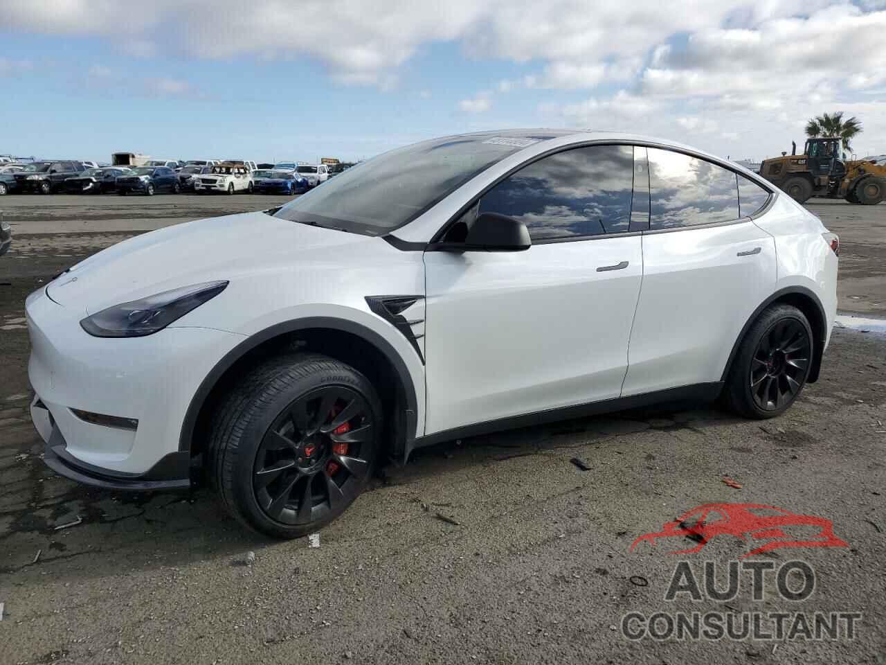 TESLA MODEL Y 2023 - 7SAYGDEE9PF834390