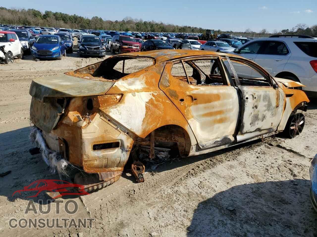KIA OPTIMA 2011 - KNAGM4A71B5175219