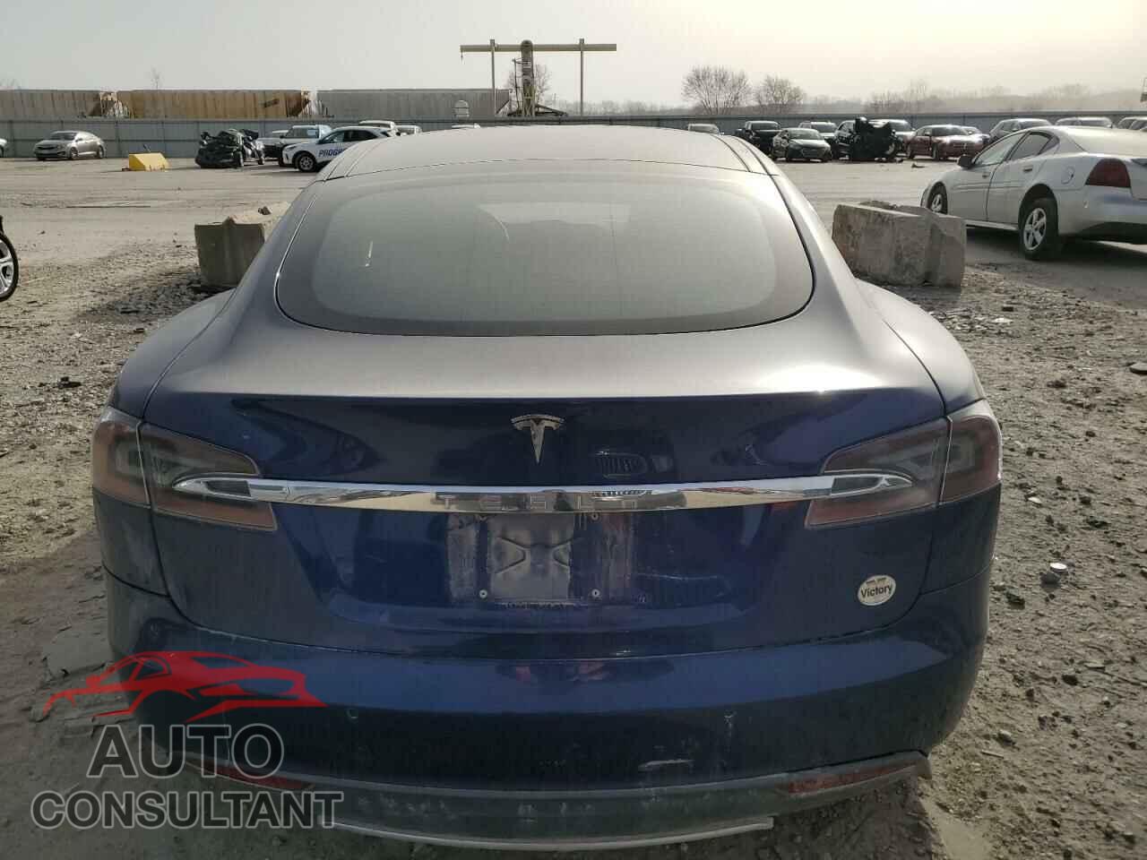 TESLA MODEL S 2016 - 5YJSA1E28GF129475