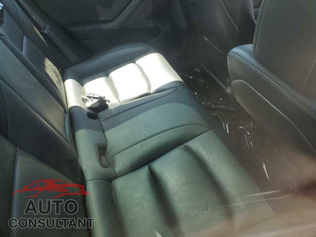 TESLA MODEL 3 2018 - 5YJ3E1EA8JF044983