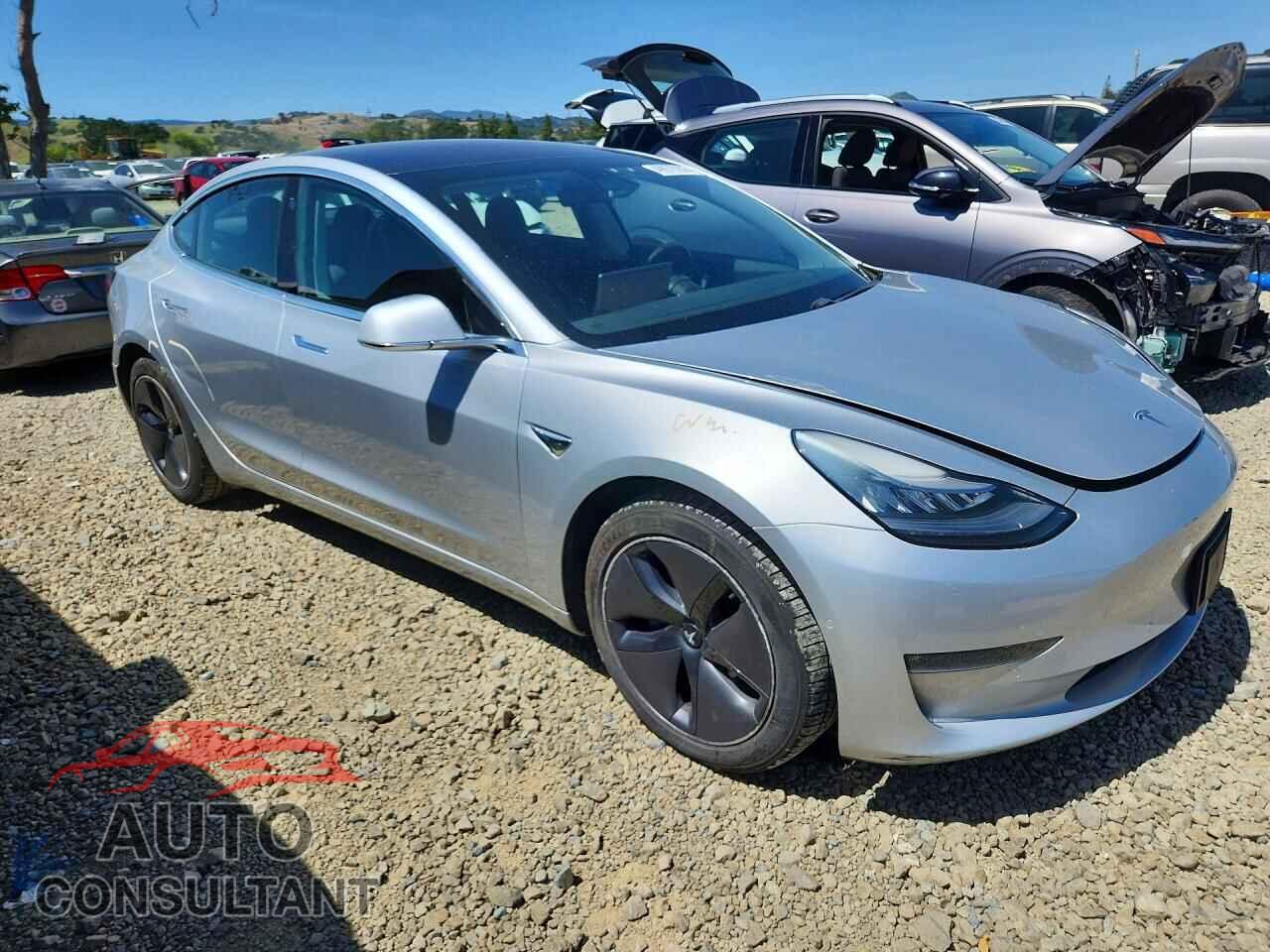TESLA MODEL 3 2018 - 5YJ3E1EB0JF093359