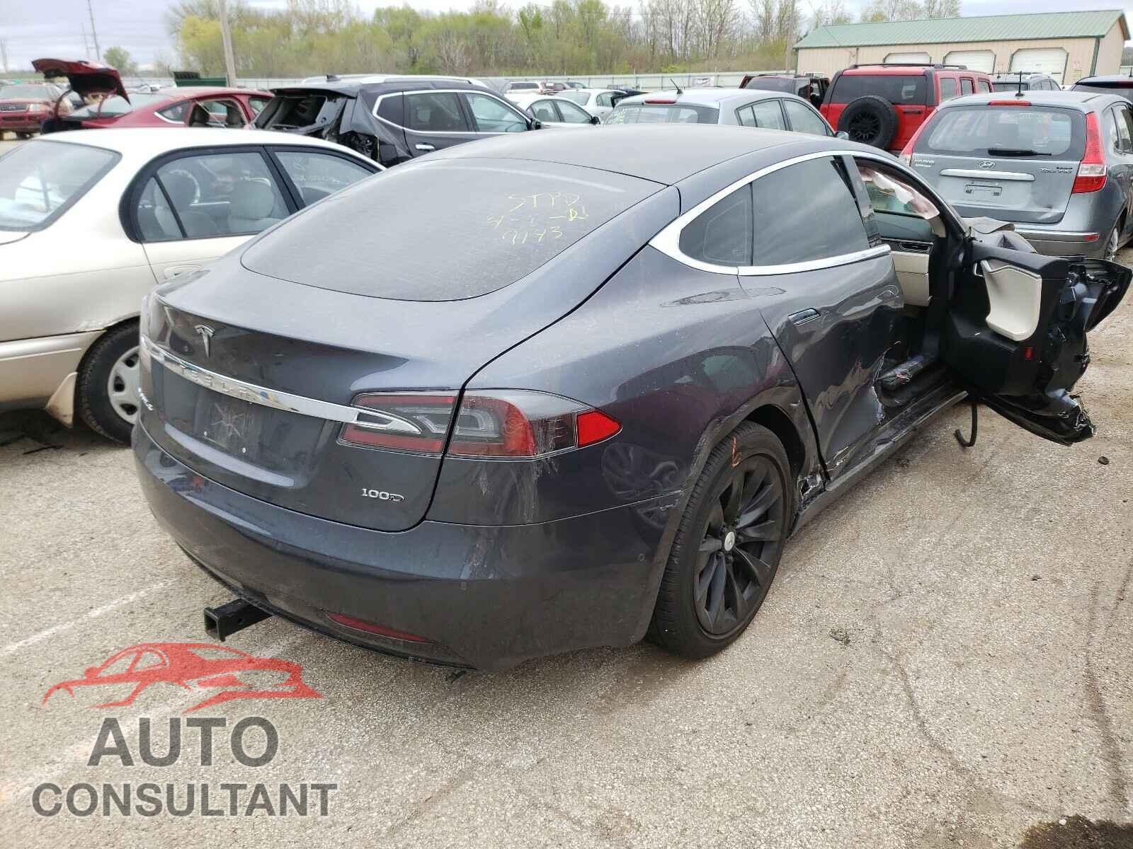 TESLA MODEL S 2017 - 5YJSA1E25HF217143