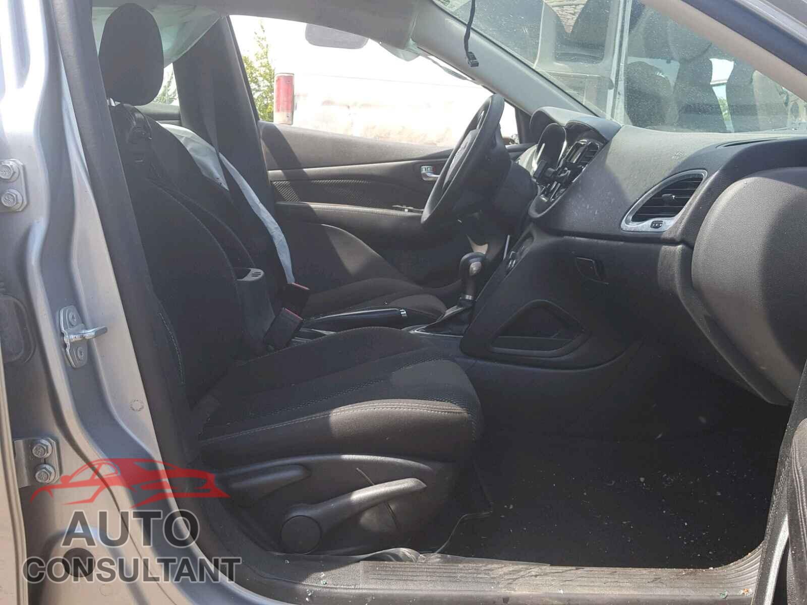 DODGE DART 2015 - 1C3CDFBB7FD420749