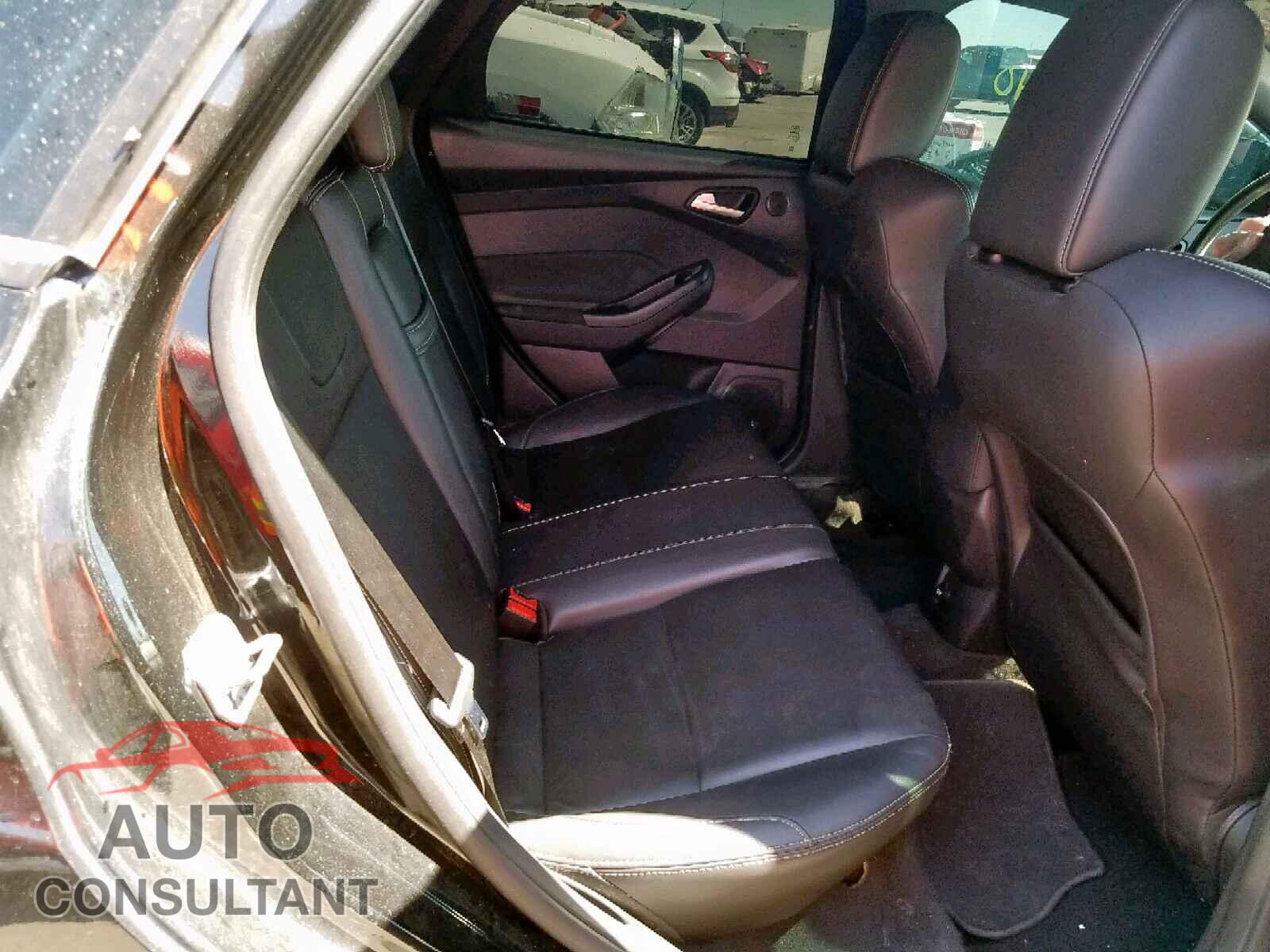 FORD FOCUS 2014 - 1FADP3L96EL452264