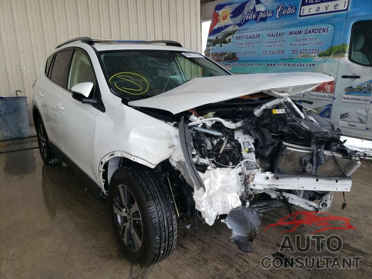 TOYOTA RAV4 2017 - JTMWFREVXHJ137017