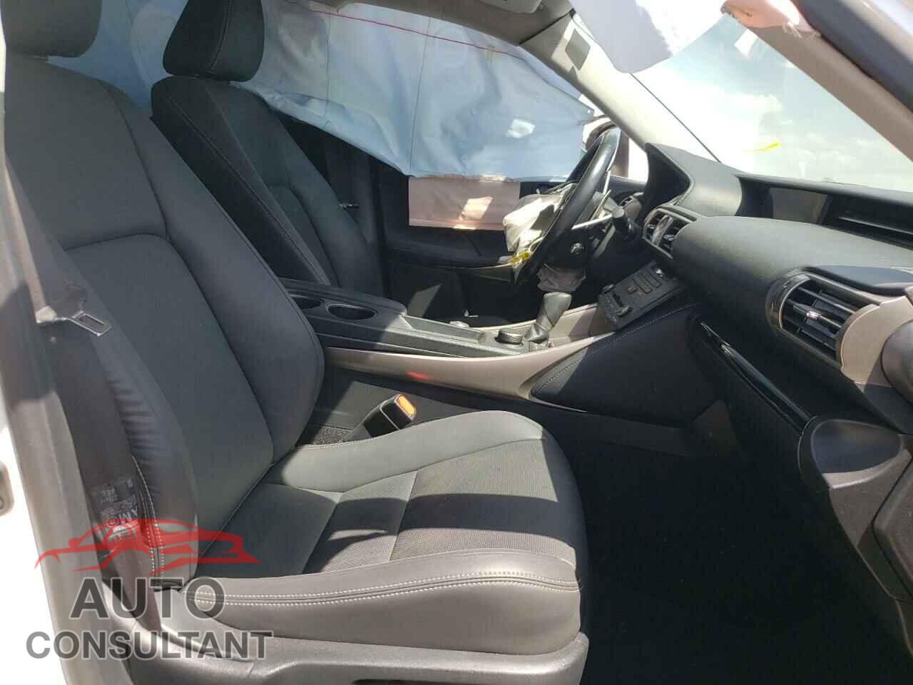 LEXUS IS 2016 - JTHBA1D24G5029374