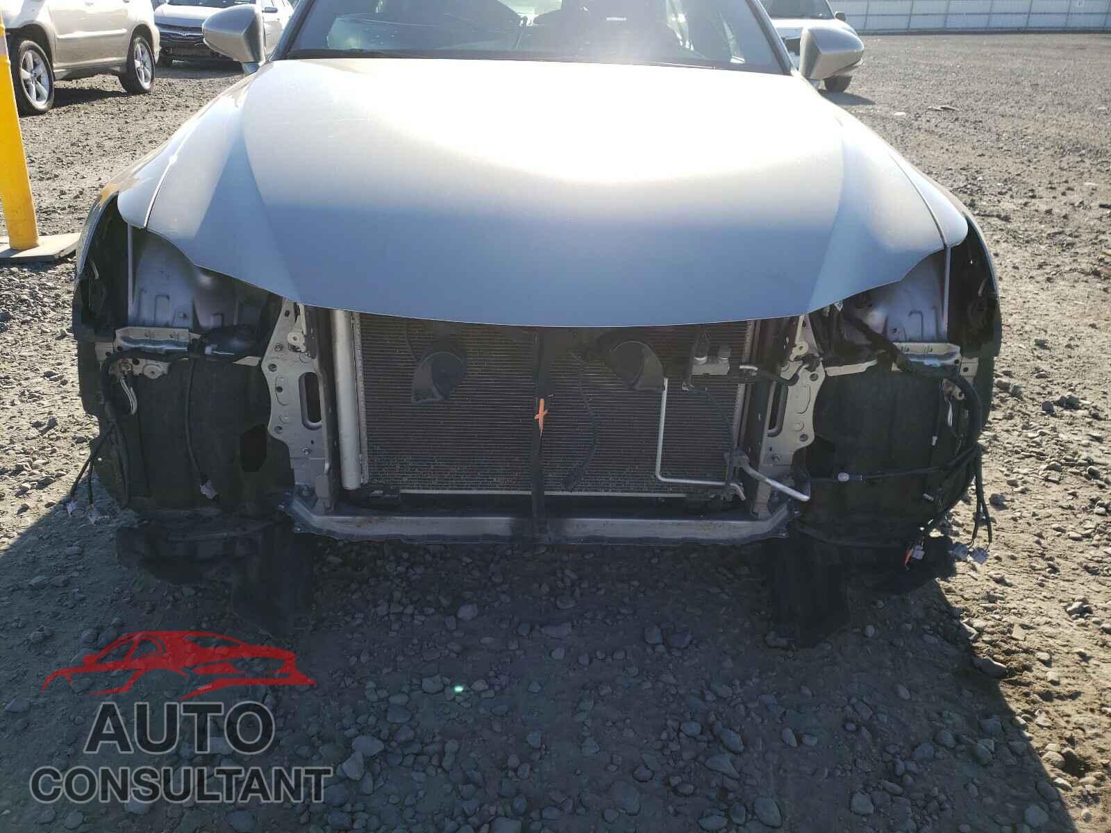 LEXUS IS 2017 - JTHCE1D23H5014195