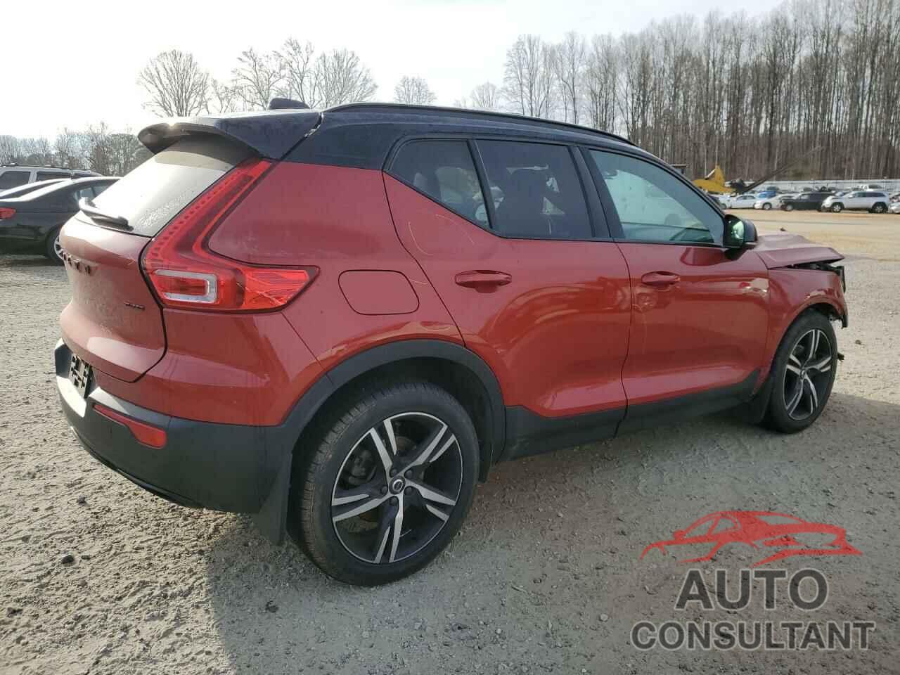 VOLVO XC40 2019 - YV4162UM7K2118322