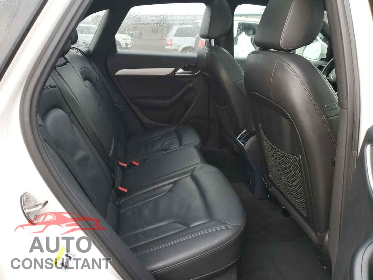 AUDI Q3 2018 - WA1BCCFS9JR018661