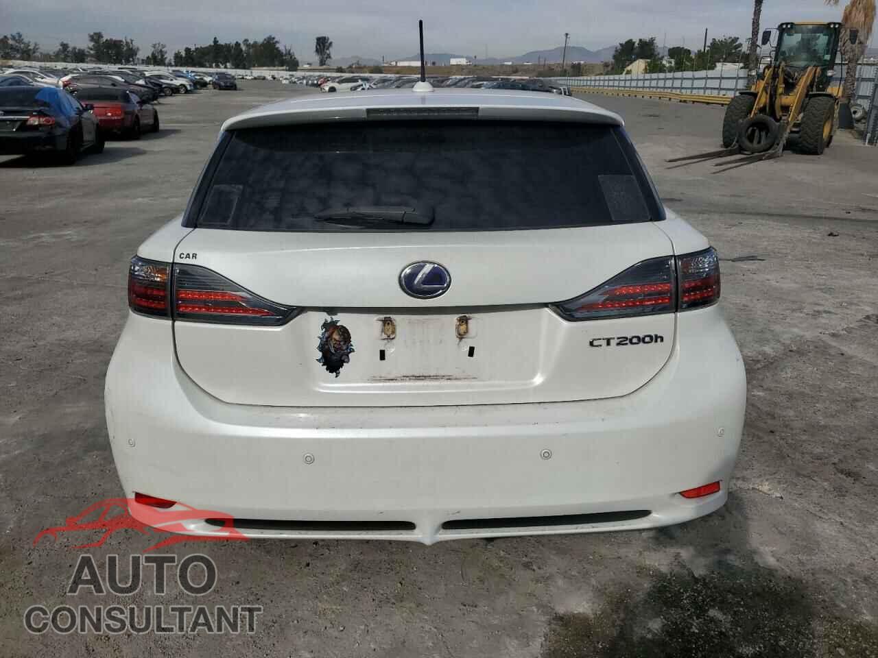 LEXUS CT 200 2013 - JTHKD5BH8D2142960
