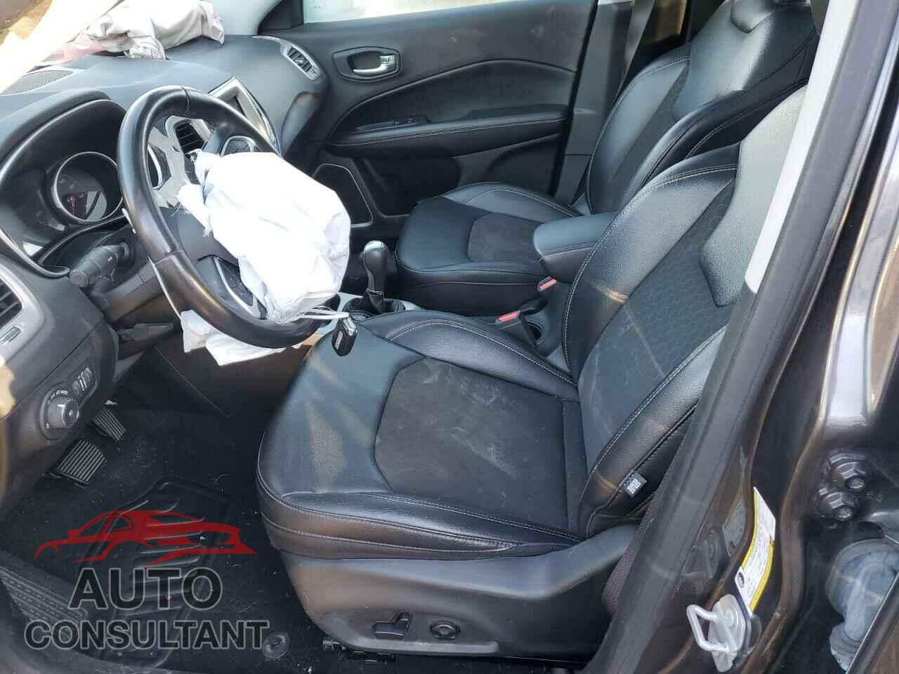 JEEP COMPASS 2020 - 3C4NJDBB2LT223155