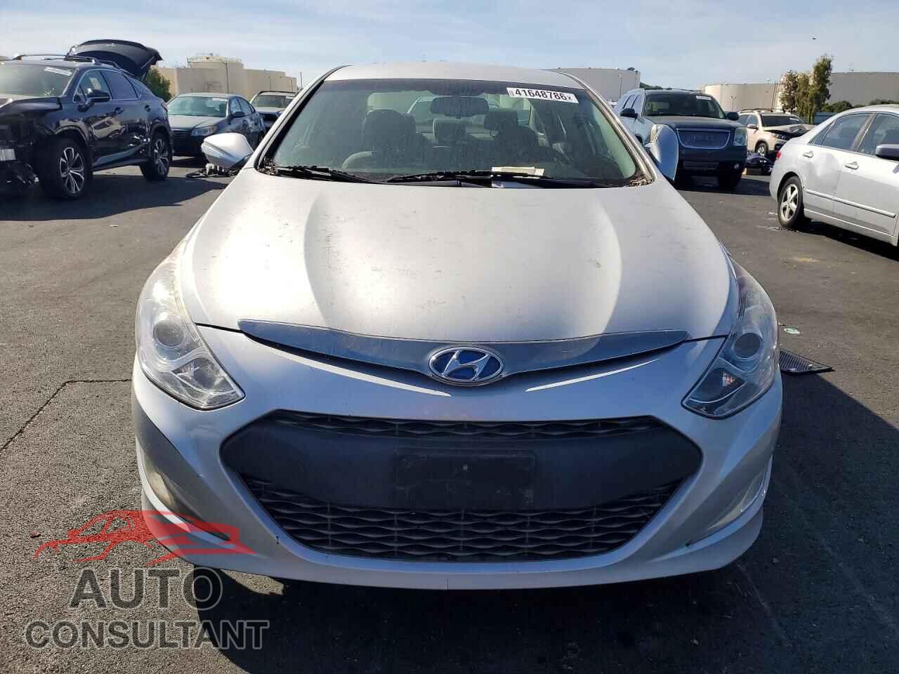 HYUNDAI SONATA 2015 - KMHEC4A42FA135324