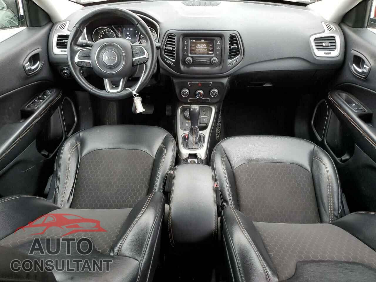 JEEP COMPASS 2018 - 3C4NJDBB0JT400332