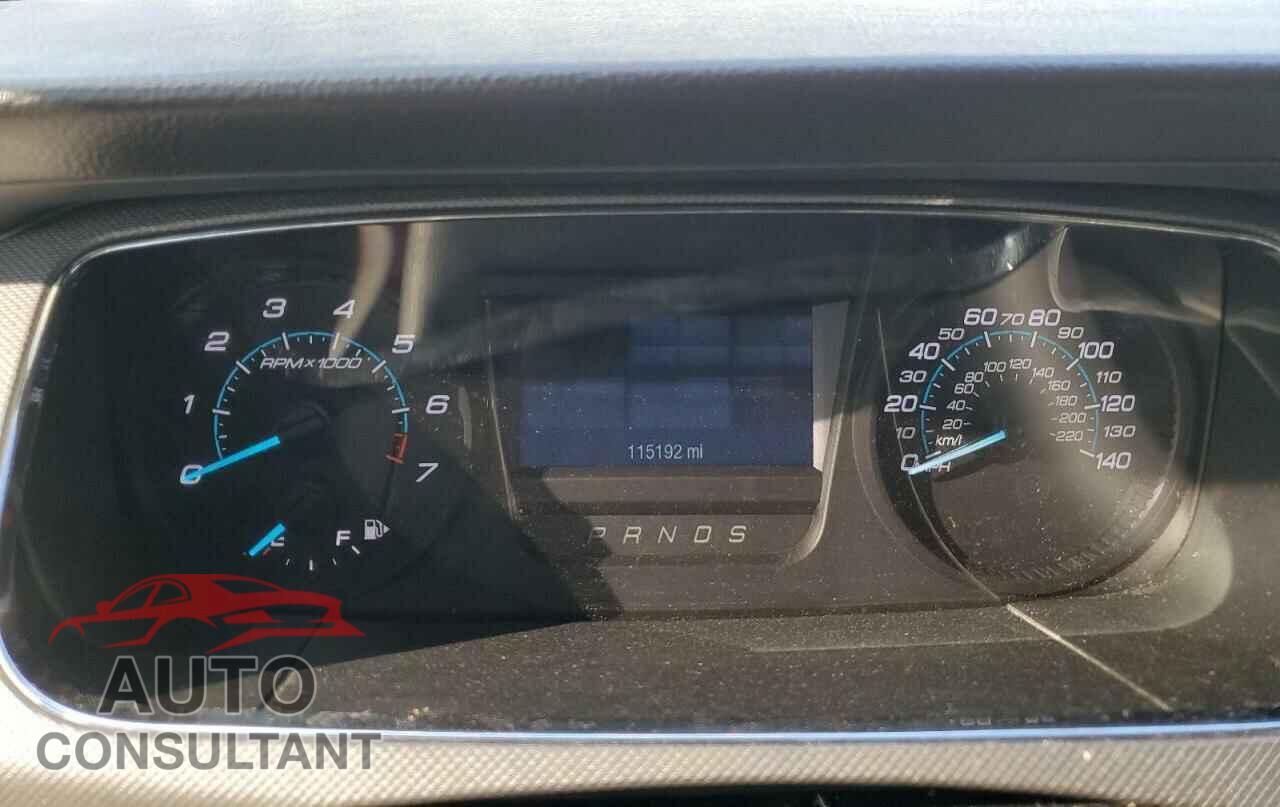FORD TAURUS 2018 - 1FAHP2D89JG125068