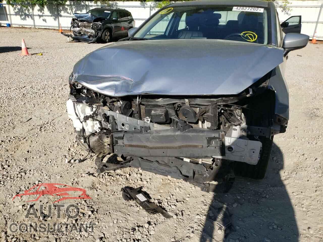 MAZDA 3 2018 - 3MZBN1V33JM205648